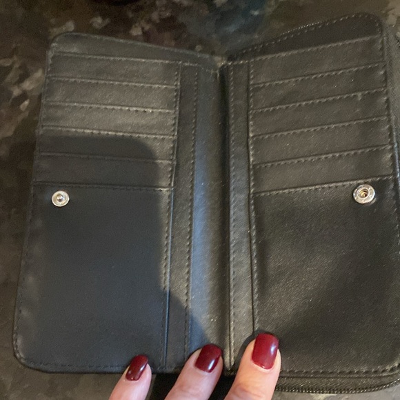 Ladies wallet - Picture 2 of 5